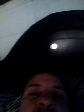 Snapshot of ArealGrounds123 chatting on 22, 5, 2026 ArealGrounds123 online show from 22, 5, 2026