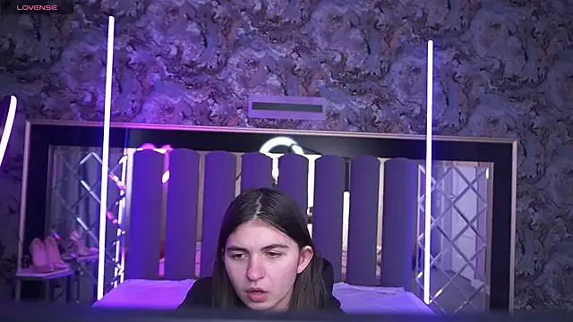 LizaTiffanya  online show from 28, 4, 2026