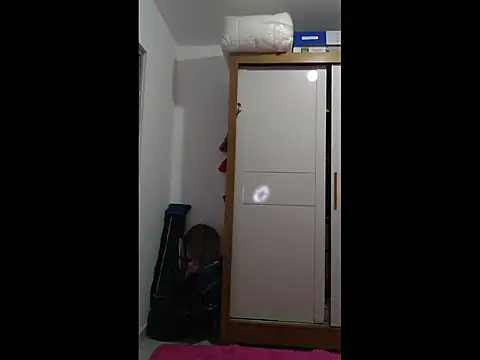 Kellylinguica online show from 27, 4, 2026