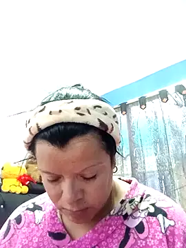 Snapshot of Samantha_Kieran chatting on 10, 5, 2026 Samantha Kieran online show from 10, 5, 2026