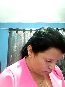 Snapshot of Samantha_Kieran chatting on 7, 5, 2026 Samantha Kieran online show from 7, 5, 2026