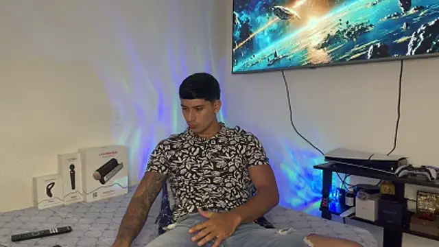 SexxxySquirterStev777 online show from 8, 5, 2026