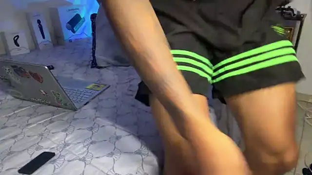 SexxxySquirterStev777 online show from 6, 5, 2026