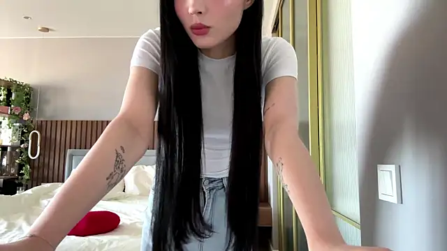 Snapshot of MerlynPoor chatting on 10, 5, 2026 MerlynPoor online show from 10, 5, 2026