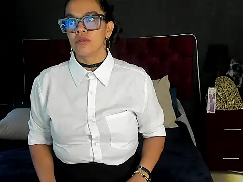 Snapshot of ZiaNoir_ chatting on 30, 5, 2026 ZiaNoir online show from 30, 5, 2026