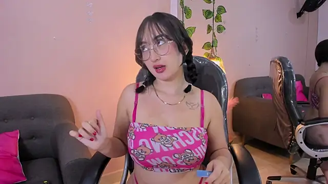 Snapshot of VICTORIA_FAIRIES chatting on 12, 6, 2026 VICTORIA FAIRIES online show from 12, 6, 2026