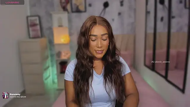Snapshot of alessia_anderson chatting on 17, 7, 2026 alessia anderson online show from 17, 7, 2026