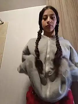 SophiaRivers online show from 12, 7, 2026