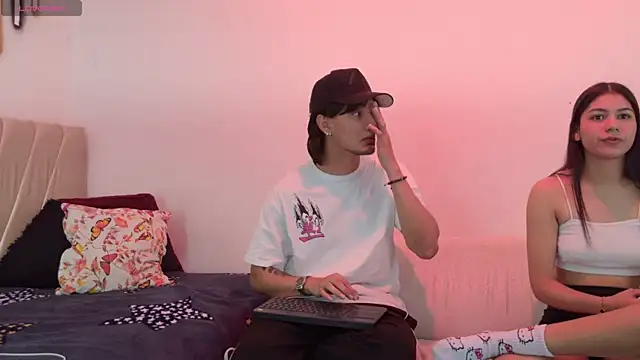 sweetauracouple online show from 24, 5, 2026