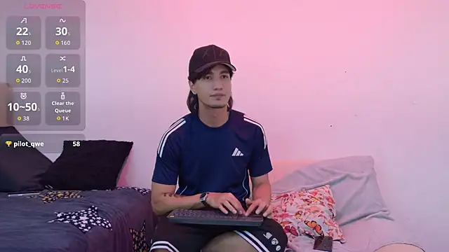 sweetauracouple online show from 25, 5, 2026