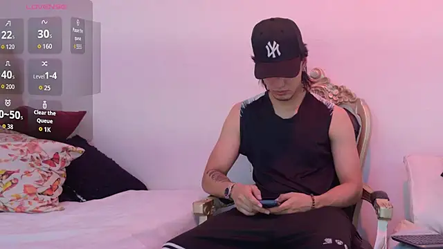 sweetauracouple online show from 16, 6, 2026