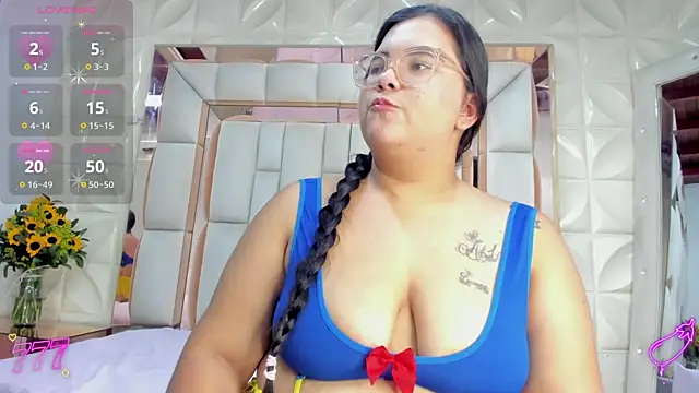 Snapshot of Aria_bbw22 chatting on 13, 7, 2026 Aria bbw22 online show from 13, 7, 2026
