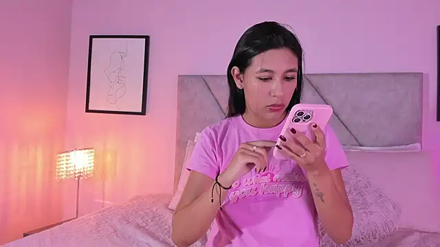Emiilyh  online show from 25, 6, 2026