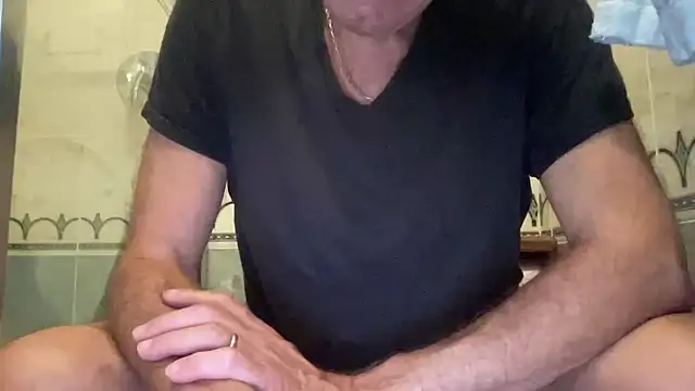 Snapshot of henrybull007 chatting on 20, 6, 2026 henrybull007 online show from 20, 6, 2026