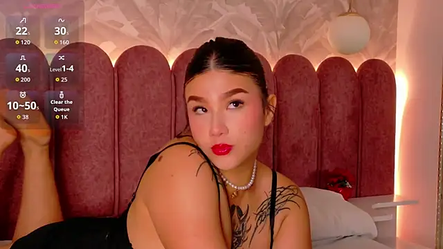 Snapshot of Emily-Cooper- chatting on 11, 5, 2026 Emily-Cooper- online show from 11, 5, 2026