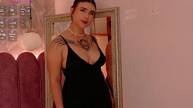 Snapshot of Emily-Cooper- chatting on 5, 5, 2026 Emily-Cooper- online show from 5, 5, 2026