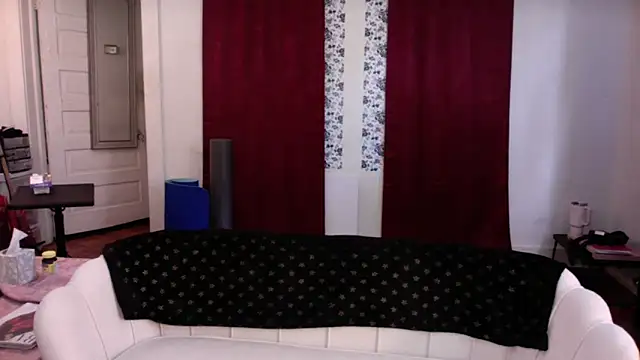 Snapshot of AnnywnBelle chatting on 23, 5, 2026 AnnywnBelle online show from 23, 5, 2026