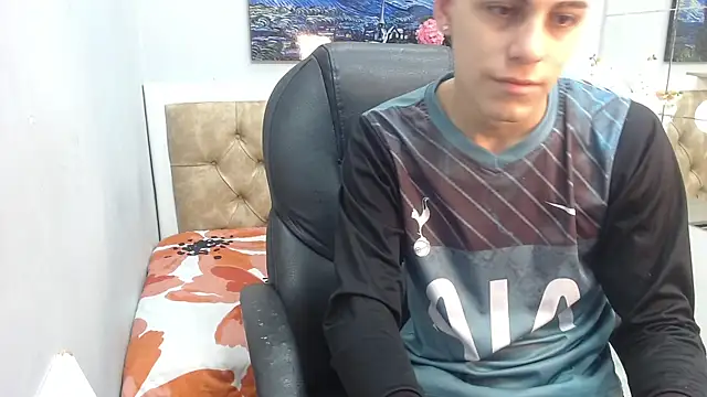 Snapshot of Ethanx18_ chatting on 18, 5, 2026 Ethanx18 online show from 18, 5, 2026