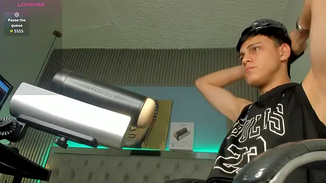 Snapshot of Ethanx18_ chatting on 5, 6, 2026 Ethanx18 online show from 5, 6, 2026