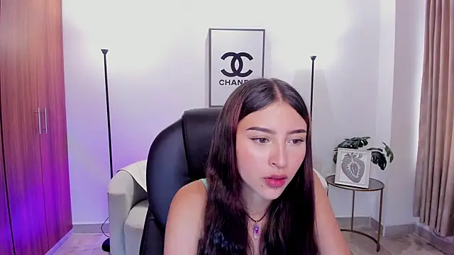 Nikky sweett  online show from 10, 5, 2026