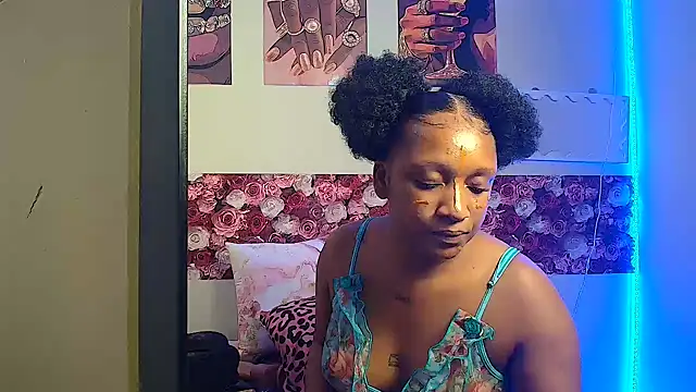 Snapshot of EnchantingLisa chatting on 22, 5, 2026 EnchantingLisa online show from 22, 5, 2026