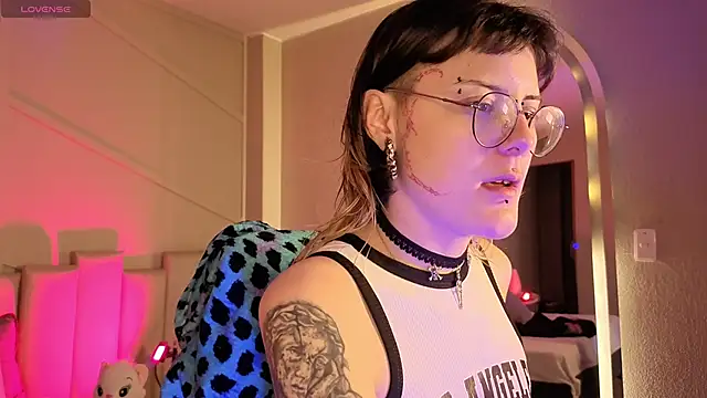 Rossiee huntt online show from 16, 6, 2026