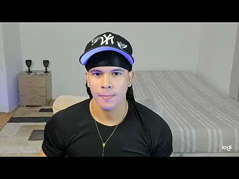 Snapshot of sant_wahlberg chatting on 6, 5, 2026 sant wahlberg online show from 6, 5, 2026