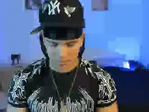Snapshot of sant_wahlberg chatting on 17, 6, 2026 sant wahlberg online show from 17, 6, 2026