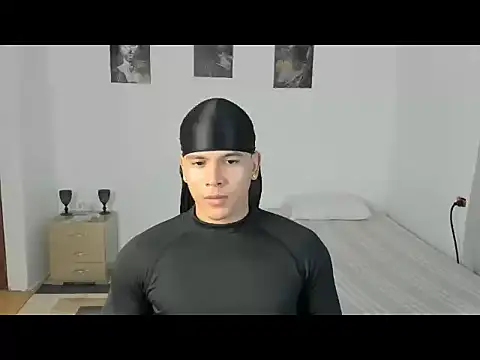 Snapshot of sant_wahlberg chatting on 22, 5, 2026 sant wahlberg online show from 22, 5, 2026