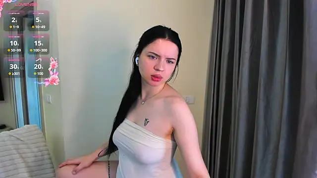 Snapshot of Evelyne_xx chatting on 14, 6, 2026 Evelyne xx online show from 14, 6, 2026