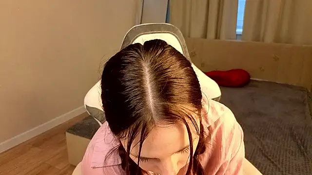 Julia Shyy online show from 31, 5, 2026