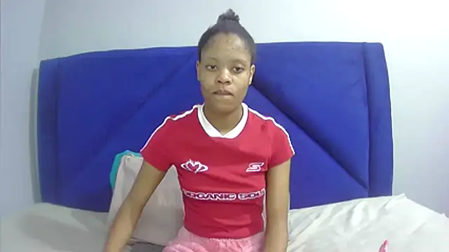 Snapshot of TheSexyBibi chatting on 6, 7, 2026 TheSexyBibi online show from 6, 7, 2026