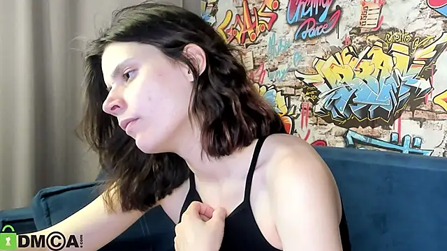Snapshot of Kira_Be11 chatting on 11, 6, 2026 Kira Be11 online show from 11, 6, 2026