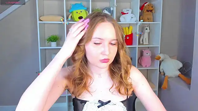 Emmaa Kimm online show from 8, 6, 2026