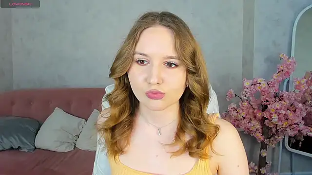 Emmaa Kimm online show from 3, 6, 2026