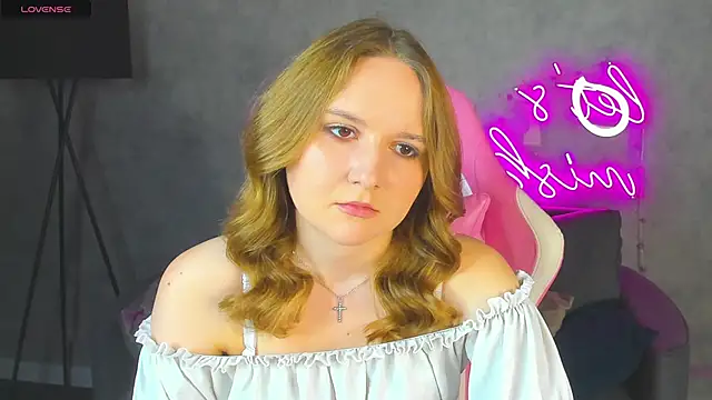 Emmaa Kimm online show from 22, 6, 2026