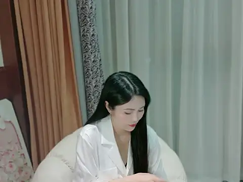 YuYu2604255 online show from 28, 4, 2026