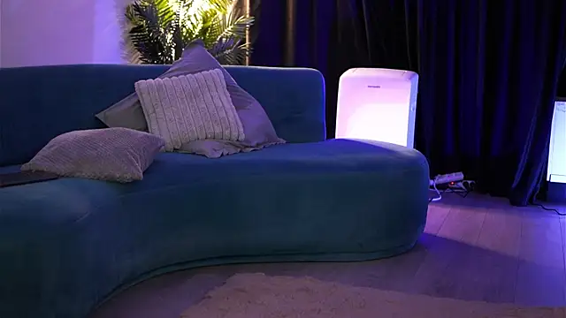 Snapshot of LisaLorenz chatting on 2, 8, 2026 LisaLorenz online show from 2, 8, 2026