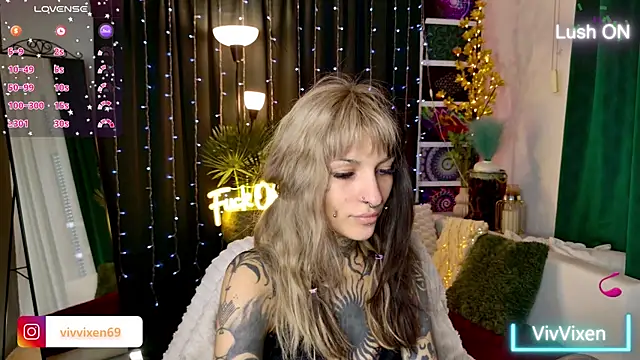 Snapshot of VivVixen chatting on 11, 5, 2026 VivVixen online show from 11, 5, 2026