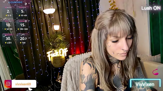 Snapshot of VivVixen chatting on 6, 5, 2026 VivVixen online show from 6, 5, 2026