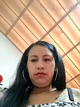 sexyandhotlatina2026 online show from 28, 4, 2026