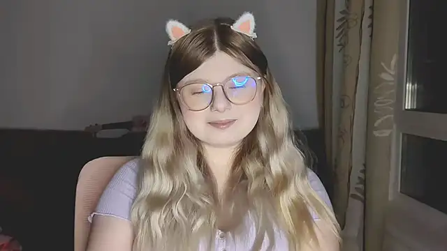Snapshot of YukiBlush chatting on 14, 5, 2026 YukiBlush online show from 14, 5, 2026