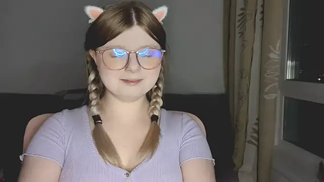 Snapshot of YukiBlush chatting on 15, 5, 2026 YukiBlush online show from 15, 5, 2026