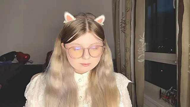 Snapshot of YukiBlush chatting on 30, 5, 2026 YukiBlush online show from 30, 5, 2026