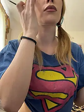 Snapshot of Young_Lizzie chatting on 21, 5, 2026 Young Lizzie online show from 21, 5, 2026