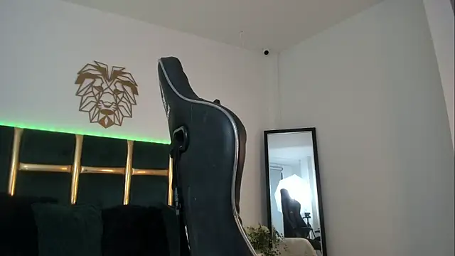 Jay raze online show from 4, 6, 2026