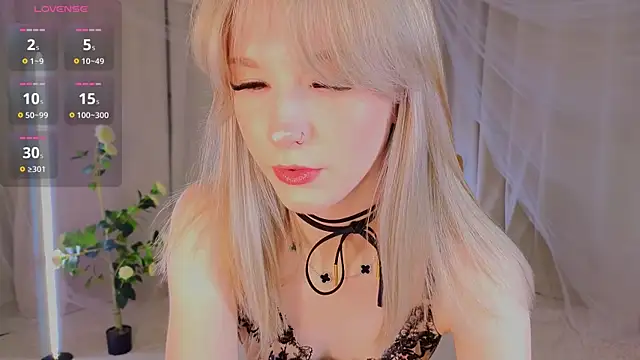 MilliBrownn online show from 4, 7, 2026