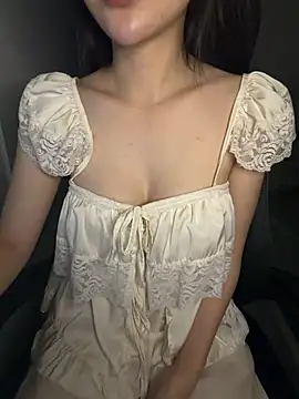 Snapshot of ZaraOne chatting on 7, 7, 2026 ZaraOne online show from 7, 7, 2026