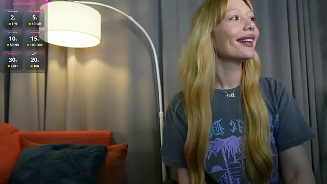 Snapshot of _Mila_Luna_ chatting on 30, 5, 2026 Mila Luna online show from 30, 5, 2026