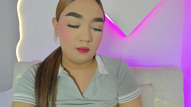LiaCampbell  online show from 15, 7, 2026